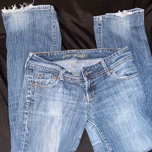 American Eagle Short Cut Jeans